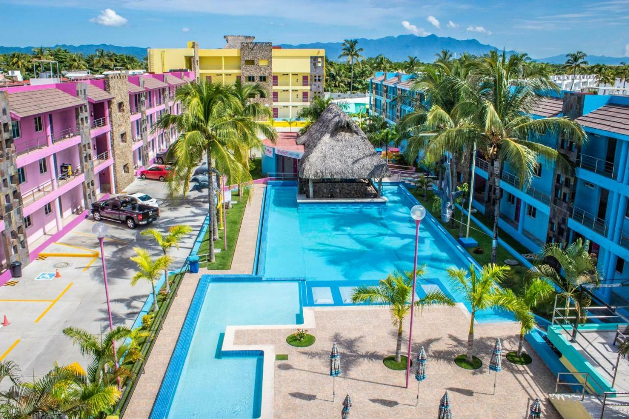 Miami Inn Nuevo Vallarta Kültér fotó